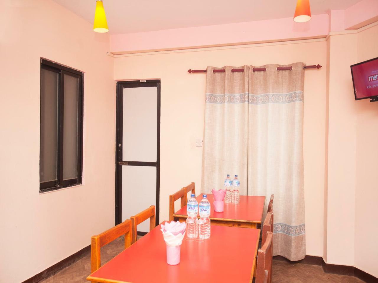 Oyo 341 Hotel Kusum Kohinoore Tokha Экстерьер фото